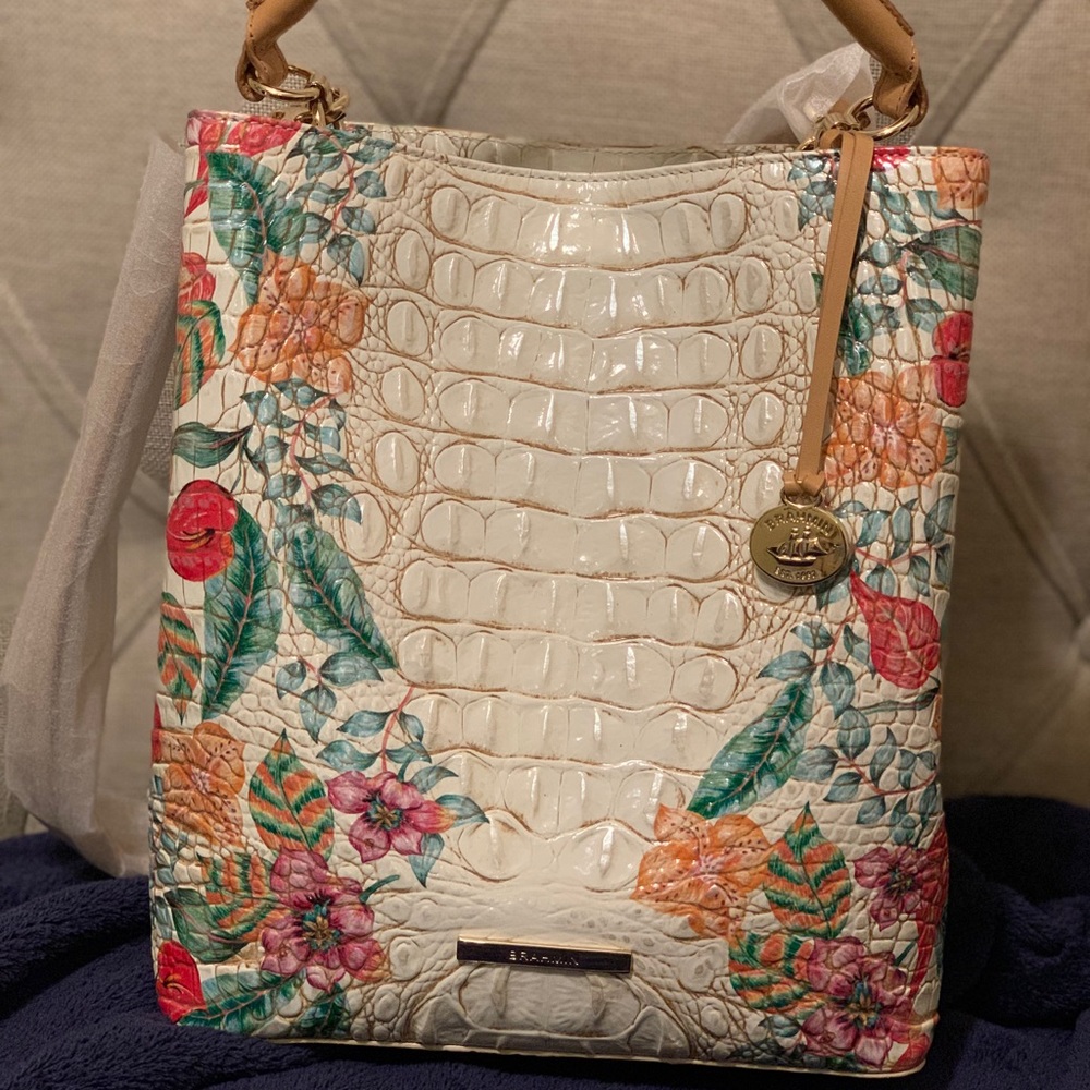 BRAHMIN Amelia